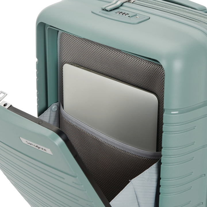 Small Carry-on / Cypress Green