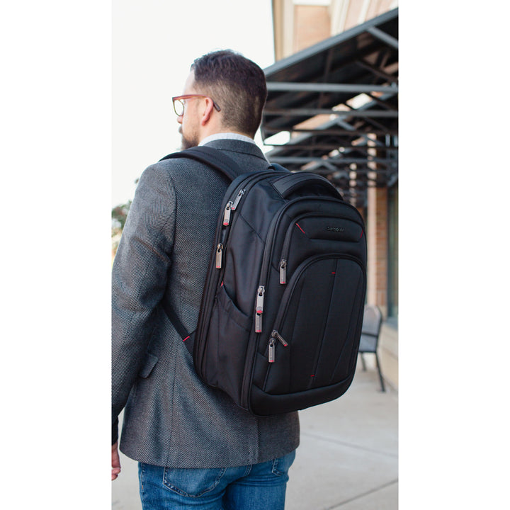 L Backpack / Black