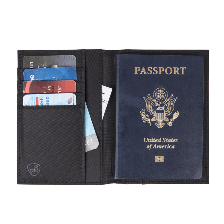 Passport Case / Black