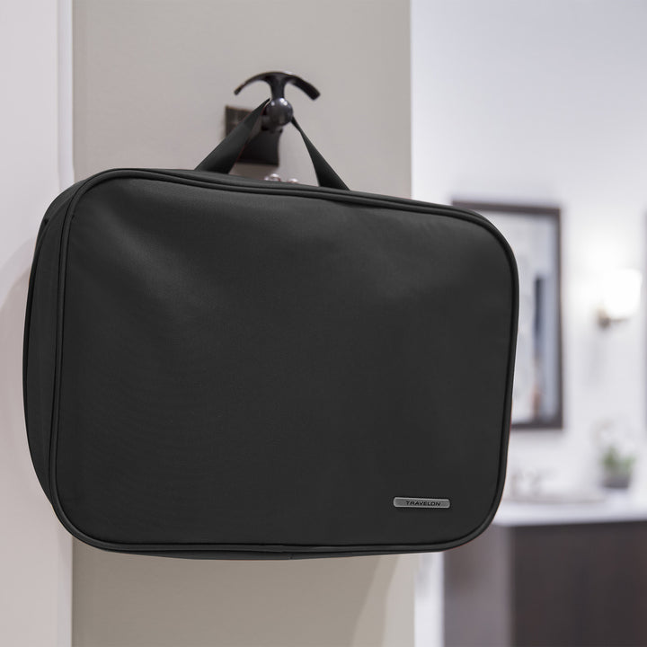 Toiletry Kit / Black