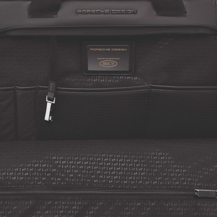 Briefcase M / Black